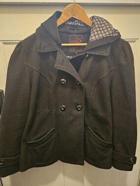 Yoki Black Double-Breasted Hooded Peacoat